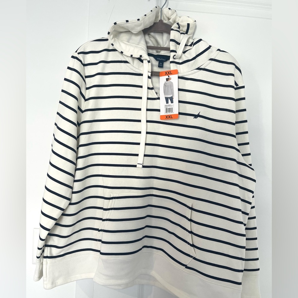 NWT Beautiful Ladies Hoodie Sweatshirt from Nautica / size is XXL